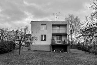 Metamorfoza domu kostki z lat 70.