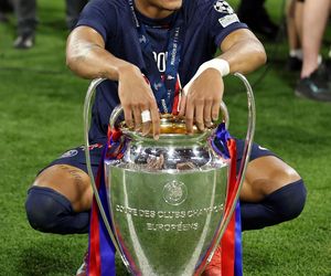 Zamieszki po triumfie PSG w finale Ligi Mistrzów