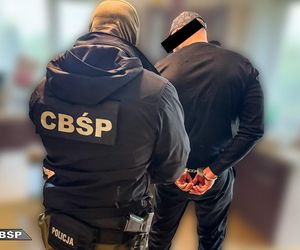 Potężne uderzenie w narkobiznes. CBŚP zlikwidowało laboratorium mefedronu i zatrzymało 10 osób
