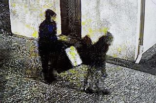 Skandal w kościele pod Piłą! Dwóch młodych mężczyzn wyniosło skarbonę z datkami