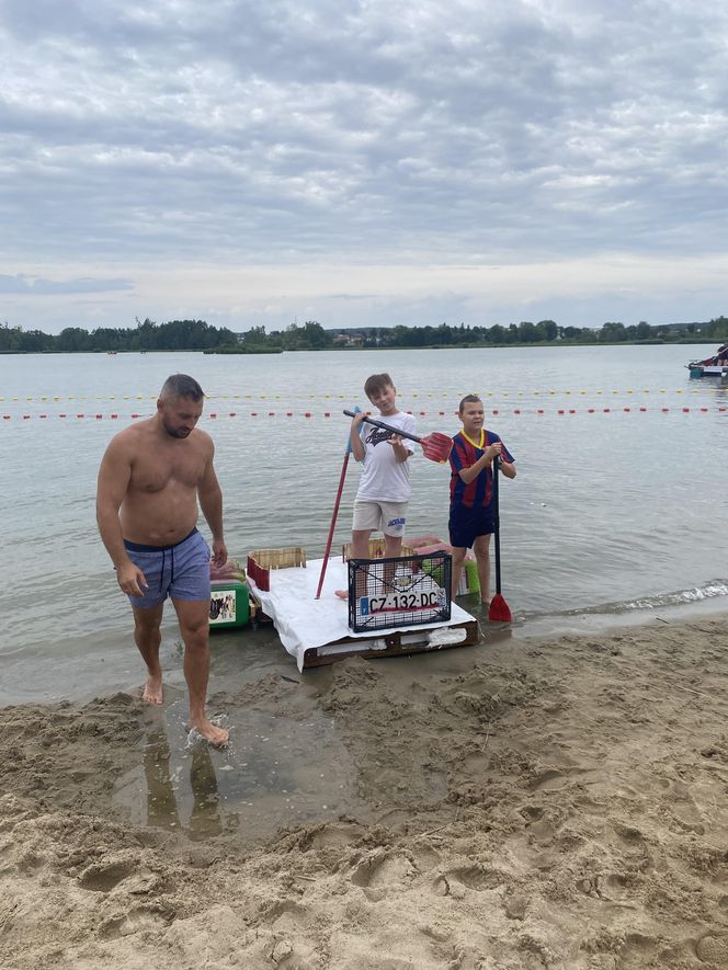 Kraśnickie Mistrzostwa w Pływaniu na Byle Czym
