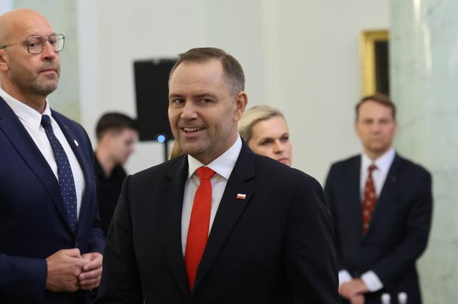 Iskrzy między Donaldem Tuskiem a Karolem Nawrockim
