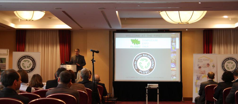 Rafal Schurma opens the Symposium