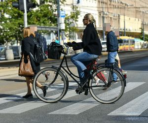 Katarzyna Warnke na giga obcasach łamie przepisy
