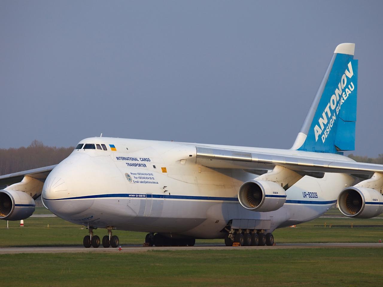 Antonov An-124 Rusłan