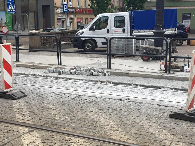 Trwa naprawa torowiska na Wybickiego w Grudziądzu