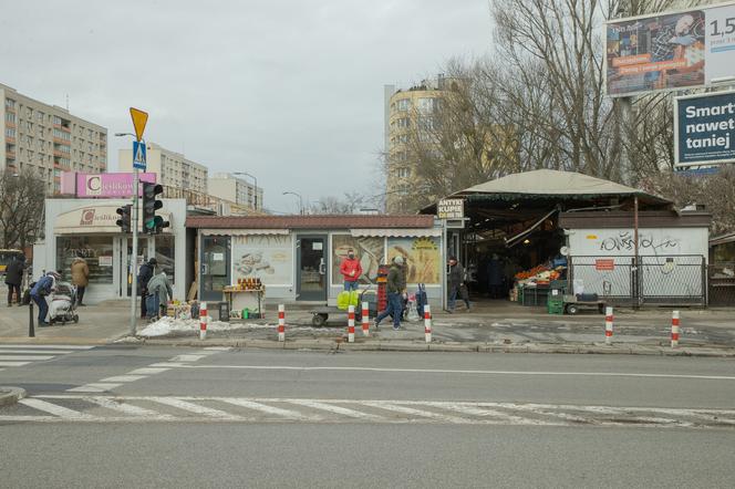 Takie są ceny na targowiskach w Warszawie. Poszaleli?! 