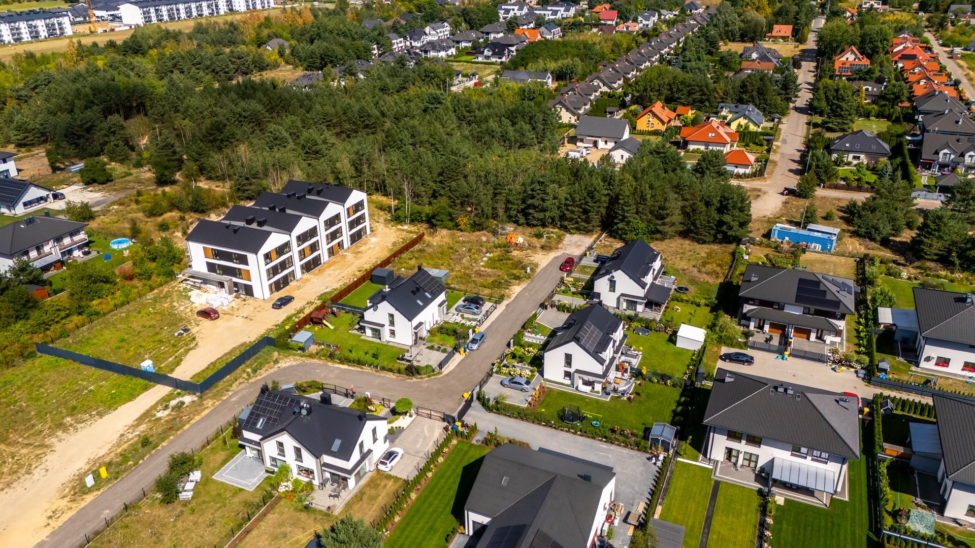 Kontrowersyjny dom jednorodzinny w Wieliszewie pod Warszawą