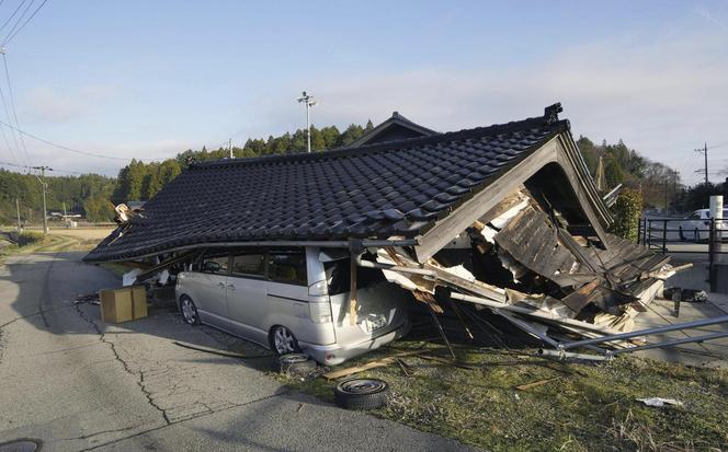 Szokujące zniszczenia w Japonii po trzęsieniu ziemi. Liczba ofiar rośnie