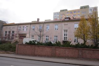 W tym domu miejscu było olsztyńskie „getto”. Ludność żydowska żyła w bardzo trudnych warunkach