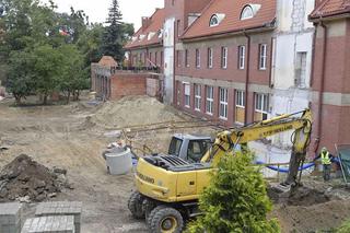 Trwa rozbudowa dawnej biblioteki UKW w Bydgoszczy