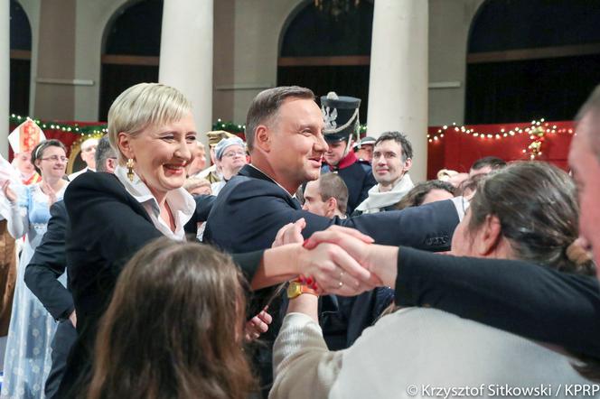 Para prezydencka na nietypowym spektaklu teatralnym ZDJĘCIA