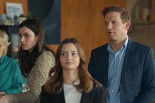 Barwy szczęścia, odcinek 3153. Renata (Anna Mrozowska), Weronika (Maria Świłpa), Ewa (Gabriela Ziembicka), Łukasz (Michał Rolnicki)