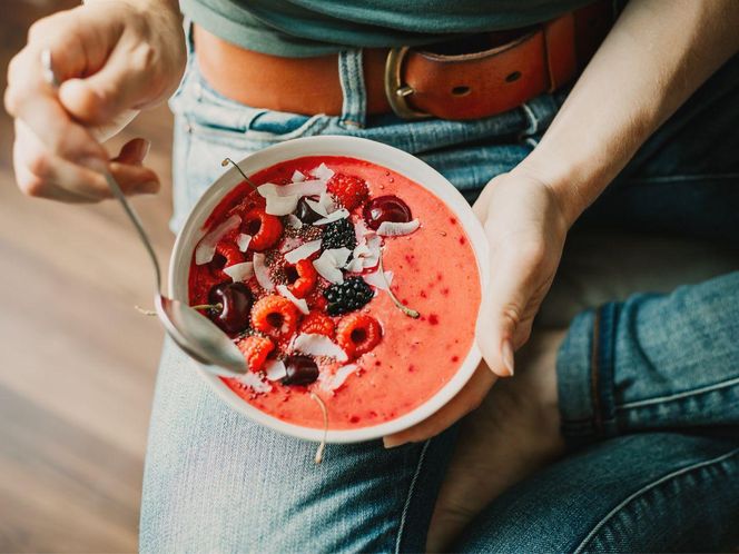 Smoothie bowl – kolorowe i zdrowe śniadanie