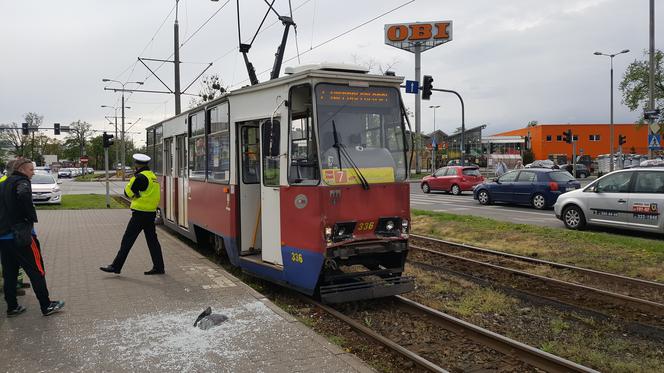 Zderzenie tramwajów na ul. Fordońskiej w Bydgoszczy [ZDJĘCIA]