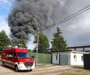 Wybuch w Woli Łaskiej koło Łodzi. Płonie zakład utylizacji odpadów