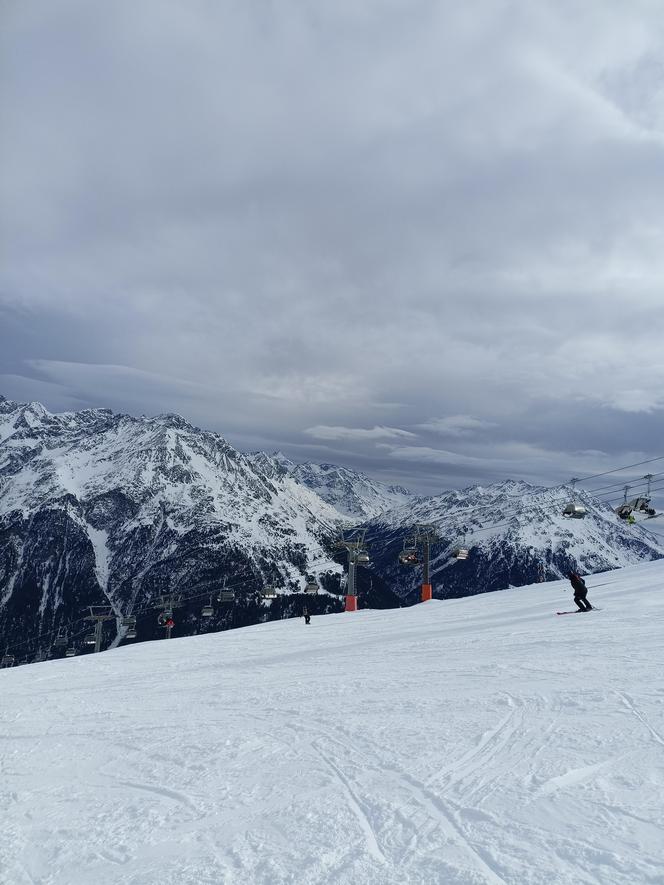 Zobacz, jak wygląda Austria w pełni sezonu narciarskiego 