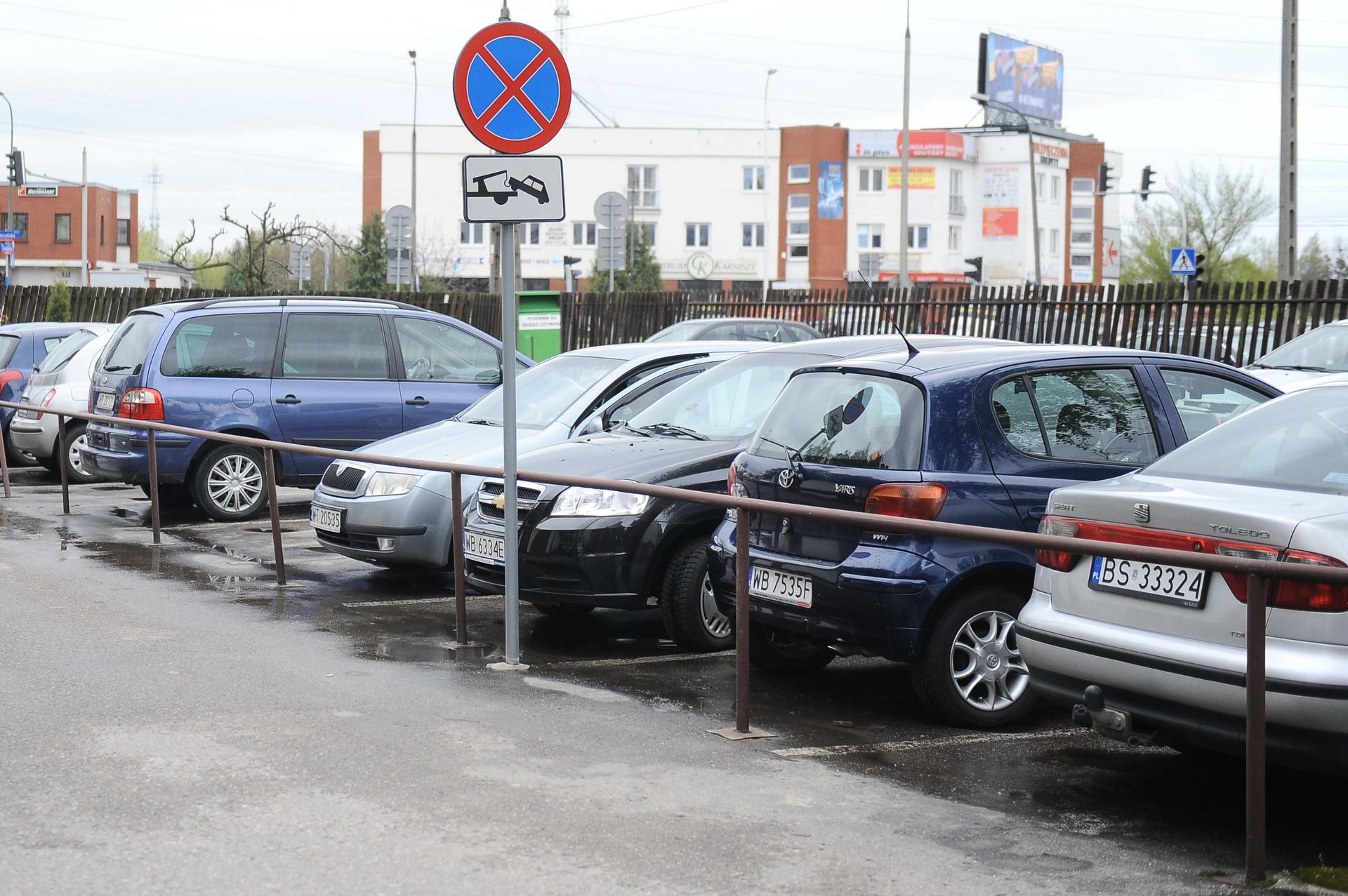 Import von Gebrauchtwagen in Polen.  Wir importieren immer weniger
