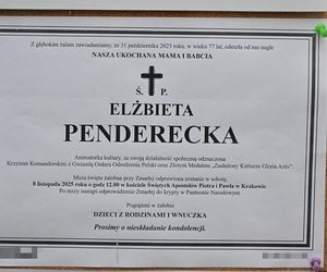 Pożegnali wielką damę polskiej kultury. Kidawa-Błońska przesłała piękny wieniec