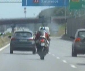 Pirat na A4: 240 km/h bez prawa jazdy!