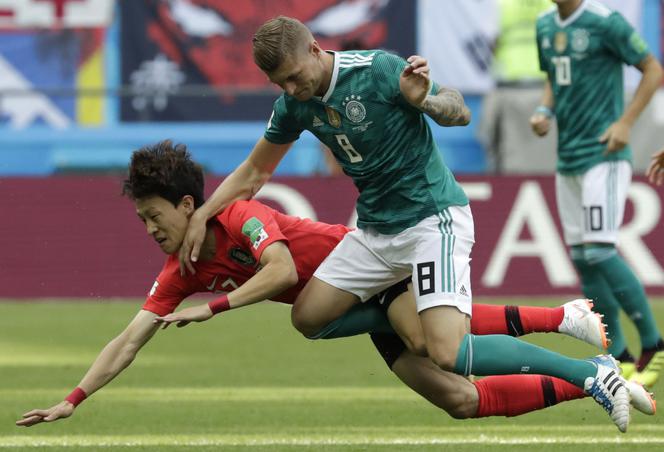 Grupa F: Mecz Korea Płd-Niemcy. Lee Jae-sung i Toni Kroos