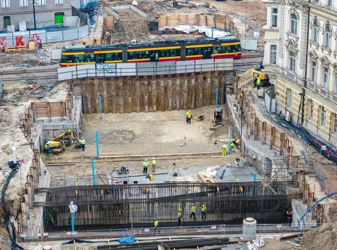 Budowa przystanku Śródmieście w Łodzi styczeń 2025