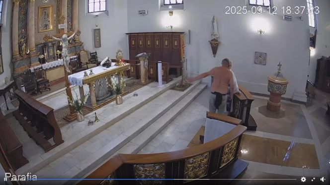 Półnagi mężczyzna przerwał mszę. Krzyczał, był agresywny