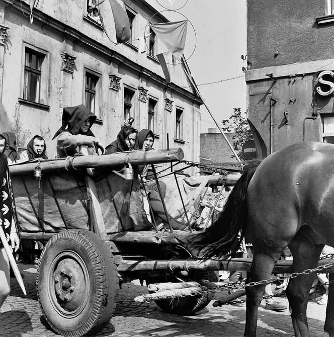 Pochód gwarkowski w latach 60. i 70.  Ale stroje! 