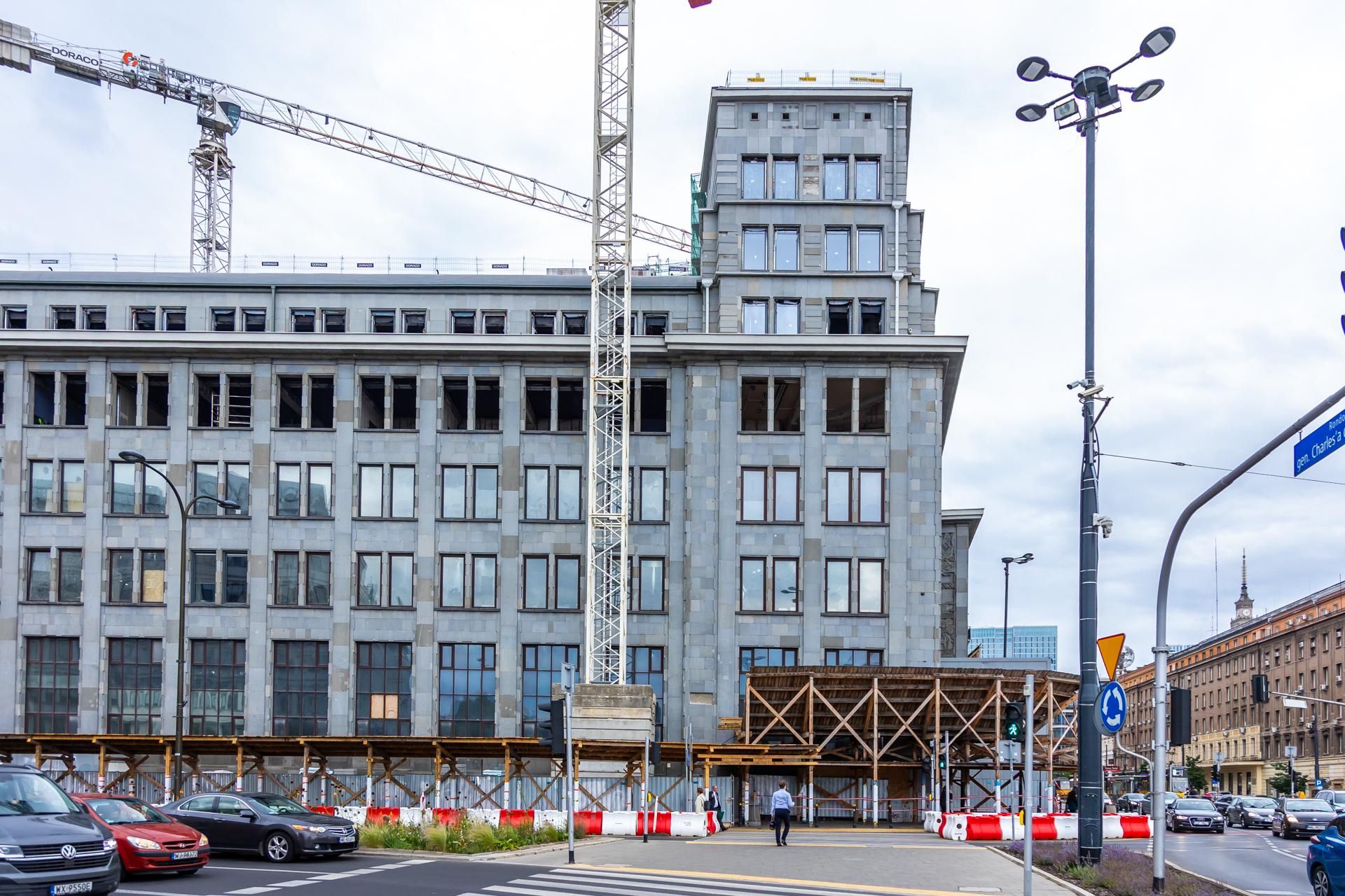 Gmach Banku Gospodarstwa Krajowego w Warszawie w trakcie remontu