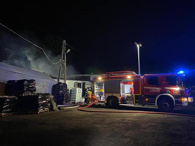 Pożar w Turznie koło Torunia. Ogień na terenie składu węgla