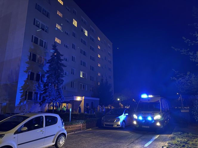 Tragiczny pożar w Legionowie. Dwie osoby reanimowane. Jedna nie przeżyła