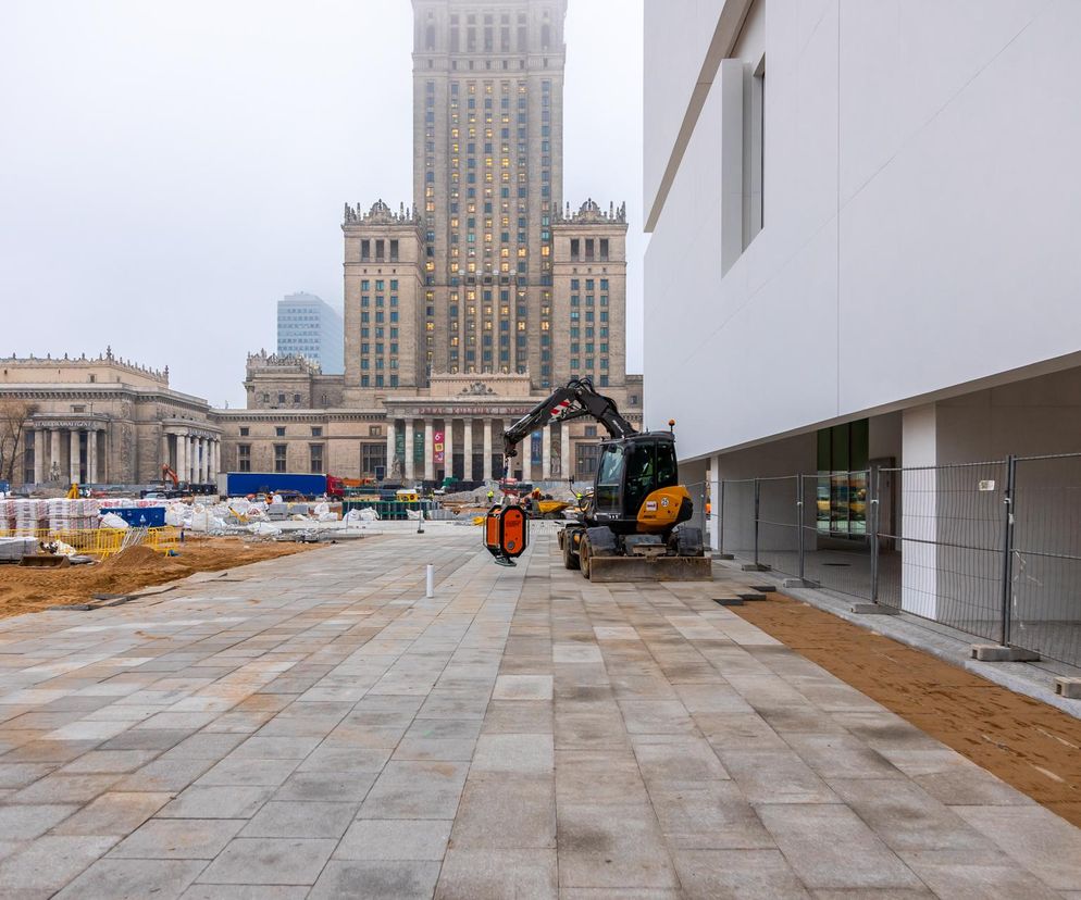 Budowa placu Centralnego w Warszawie w grudniu 2024 r.