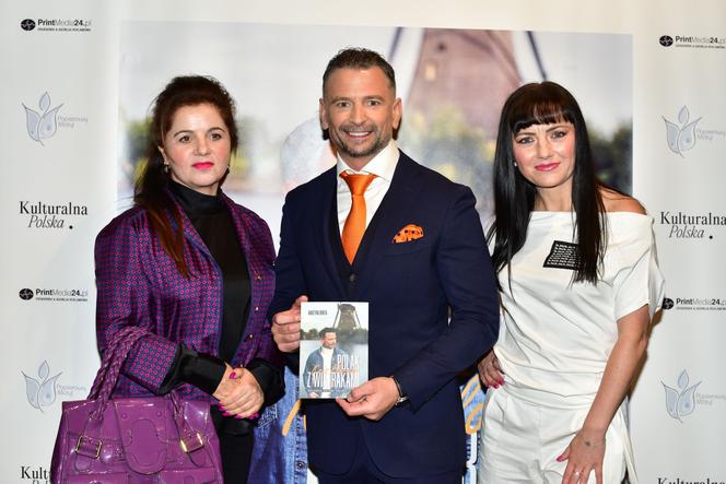 Martyna Rokita i Kris Florek promowali wspólną książkę o Holandii. Kto pospieszył z gratulacjami?