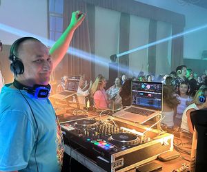 To pierwsza taka impreza w Olsztynie. Tłumy na Silent Disco w… ratuszu