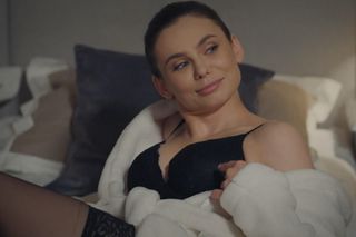 M jak miłość, odcinek 1884. Hostessa