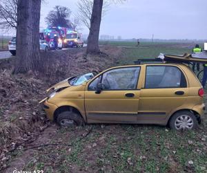 Wypadek koło Borowa. Małżeństwo w szpitalu, kobieta w ciężkim stanie