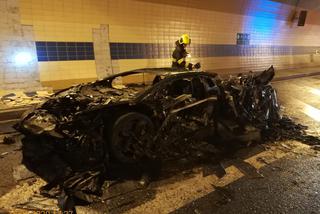 Lamborghini spłonęło w tunelu w stolicy. Było warte fortunę - WIDEO
