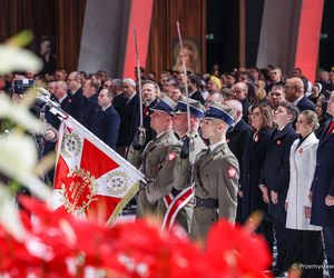 Marta Nawrocka i Paulina Kosiniak-Kamysz. Porównujemy ich stylizacje z 11 listopada [ZDJĘCIA]