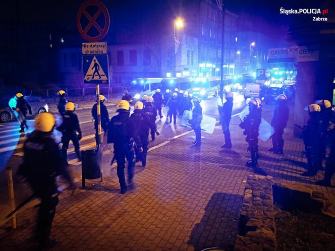 Policyjne interwencje podczas meczu Górnik Zabrze - Legia Warszawa