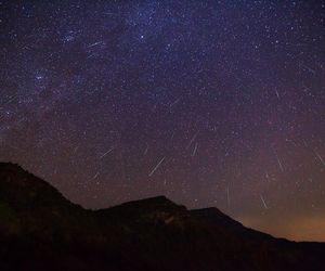 Spójrz w nocne niebo! Perseidy już są widoczne