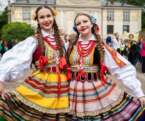 Korowód studentów podczas juwenaliów 2025 w Krakowie