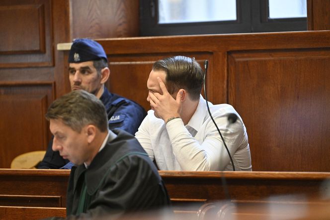 Proces Dawida Mirkowskiego o zabójstwo na Nowym Świecie. "Ja go, k***a, pociąłem!"