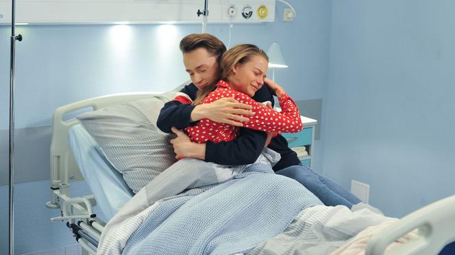 Barwy szczęścia, odc. 2020. Julita (Katarzyna Sawczuk), Józek (Patryk Pniewski)