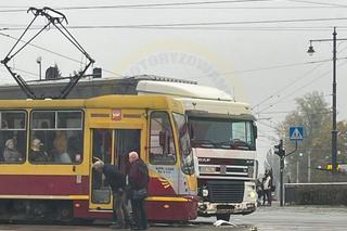 Zderzenie tramwaju z ciężarówką! „Po przebudowie jedno z bardziej niebezpiecznych skrzyżowań”