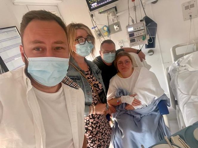 Bydgoszczanie wybrali się na wakacje na Majorce. Tak dramatycznego zwrotu akcji nikt nie mógł przewidzieć. Pani Małgosia dostała ataku podczas obiadu