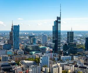 Niezwykła panorama Warszawy ze szczytu Skylinera!
