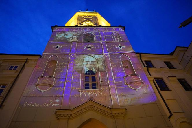 Wyjątkowa iluminacja na Wieży Trynitarskiej w Lublinie! Musicie to zobaczyć! [GALERIA]