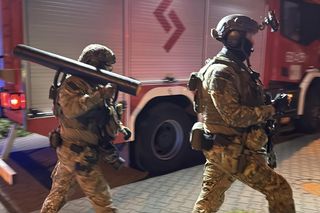 Antyterroryści weszli do bloku w Markach! Akcja pod osłoną nocy. Co się stało?
