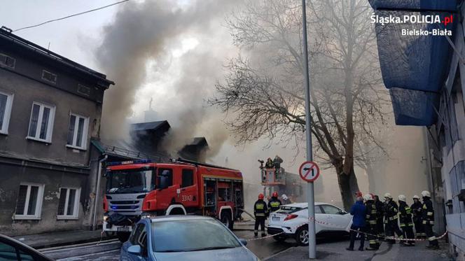 Pożar kamienicy przy ul. Cieszyńskiej w Bielsku-Białej