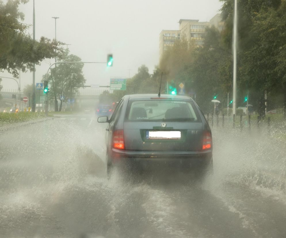 Gwałtowna zmiana pogody. Zapowiadają burze, deszcze i jeszcze to